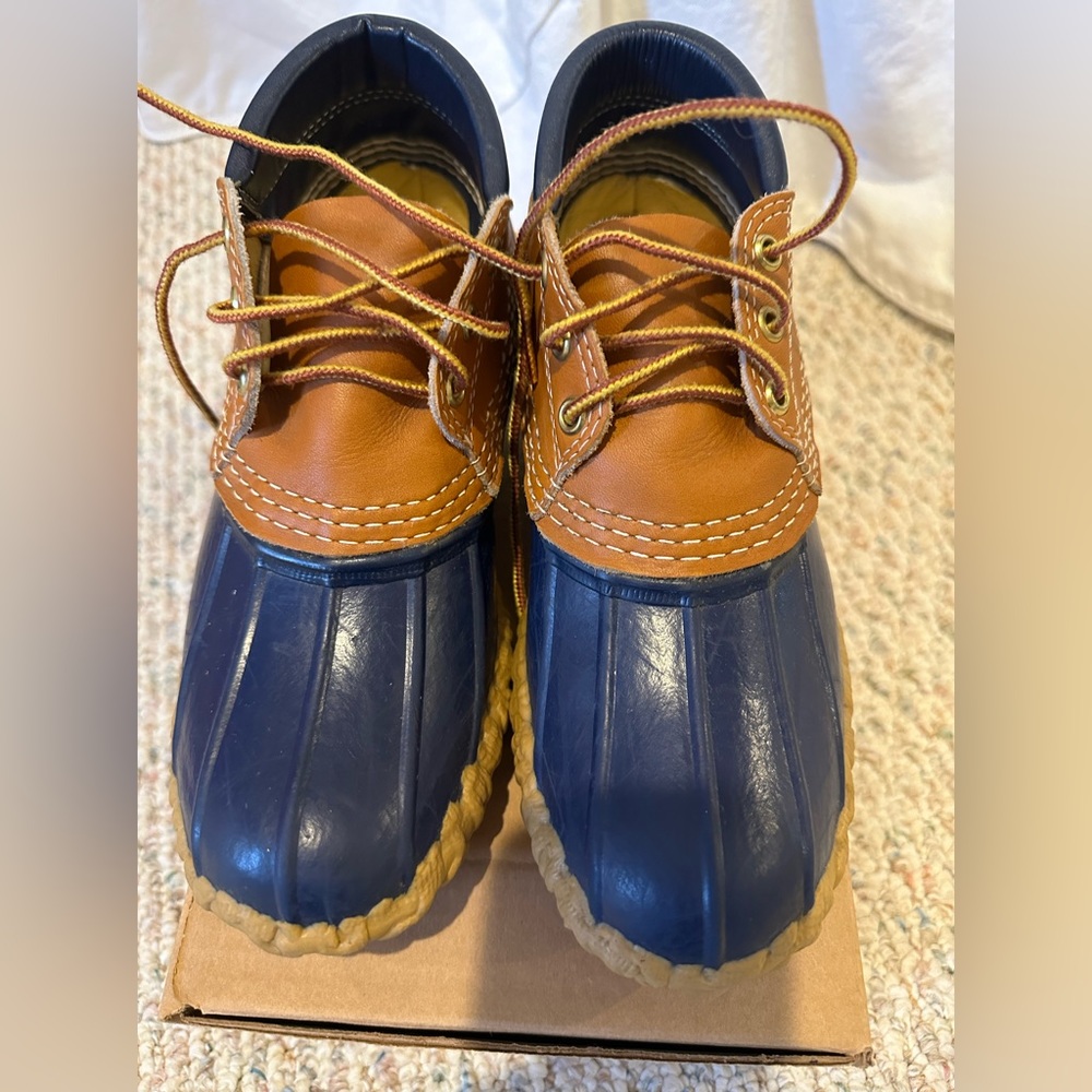 LL Bean Vintage Women’s Gumshoe boot Navy